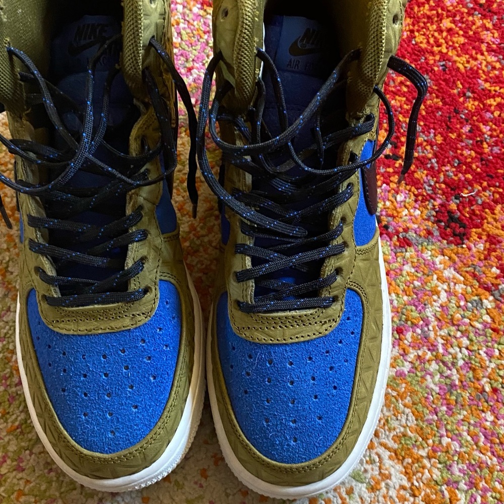 Nike Air Force 1, Kids 5 (EUC, refurbished) - Picture 3 of 12